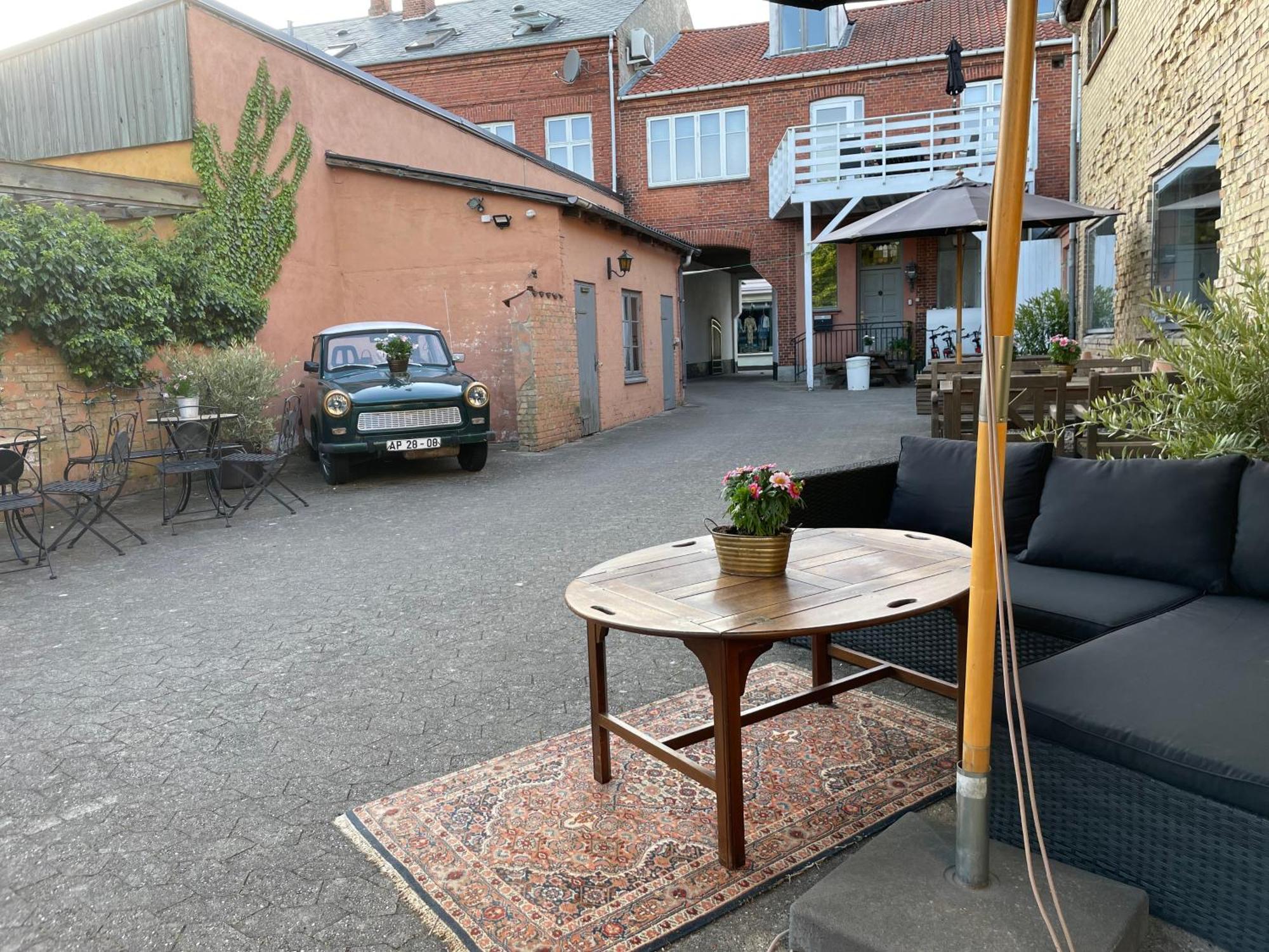Sleep & Coffee Apartments Præstø エクステリア 写真